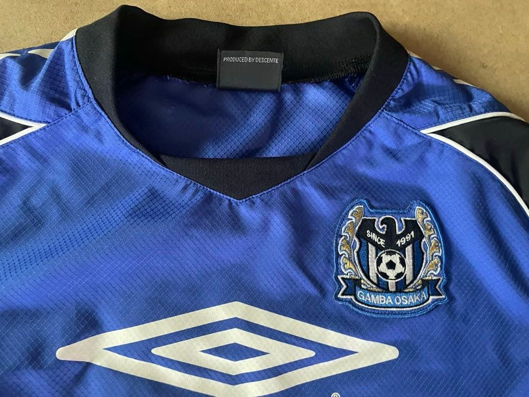 サッカー ガンバ大阪Umbro ピステS ガンバ大阪 上2着 下1着umbroピステ・
