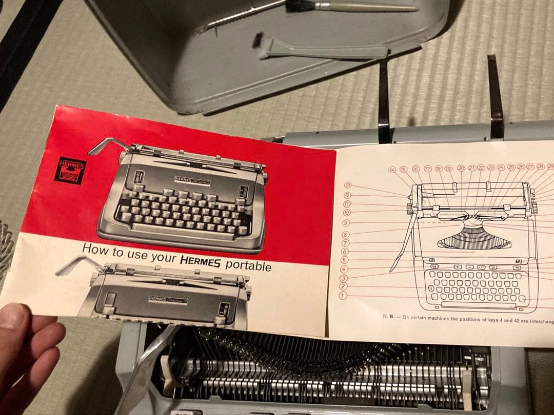 専用ページHermes 3000 タイプライター ケース付き 1970年 小瓶付