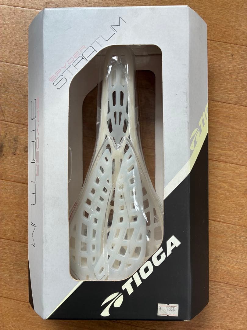 新品！TIOGA (タイオガ) SPYDER STRATUM 自転車サドル 店頭にあったので即購入 TIOGA Spyder Stratum［ Carbon Rail ］ | re