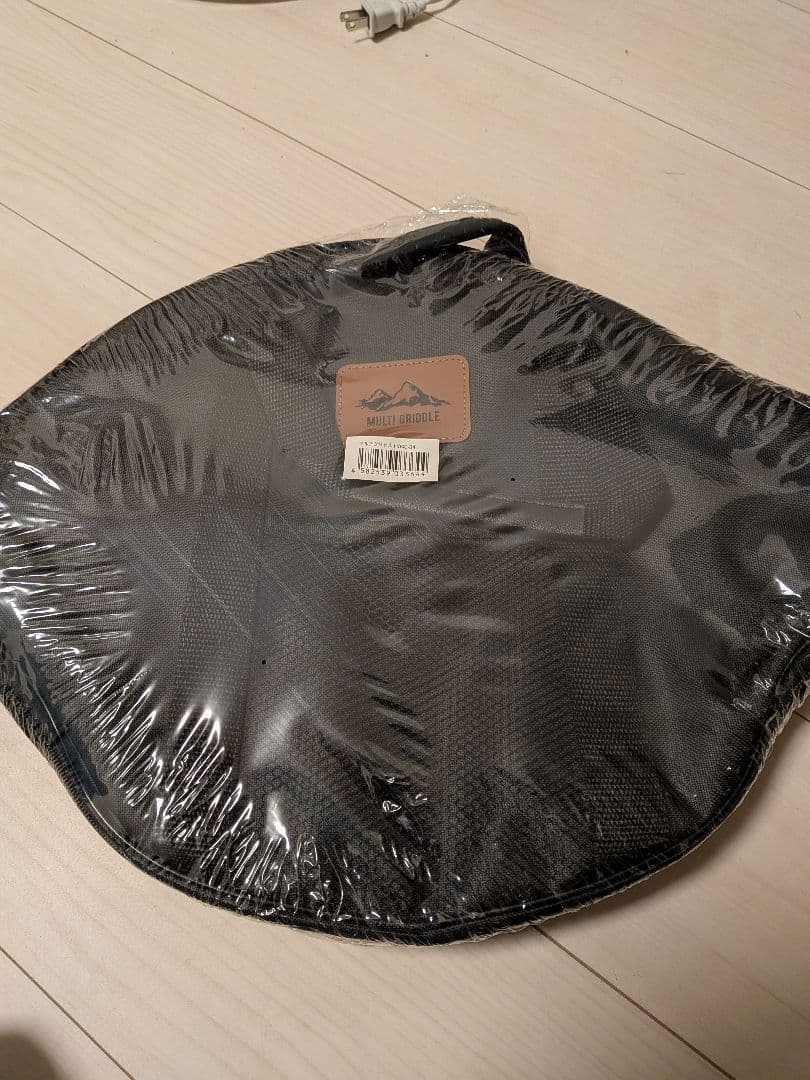 新品 キャンプアウトドア 3点まとめ売り チェア、タープ、グリドル