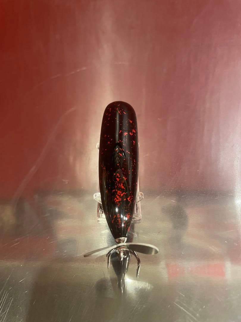 大言神社宝物 表層暴鮫 黒赤漆ルアー スイッシャー20g