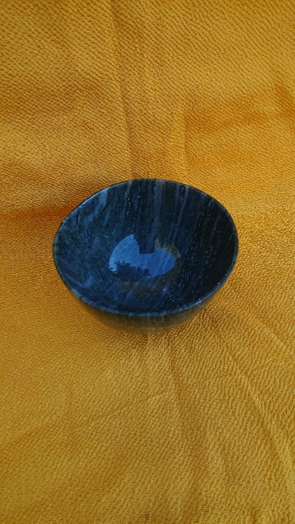 石茶碗、緑色片岩、自然石、手作り石茶碗、倉田辰彦 作