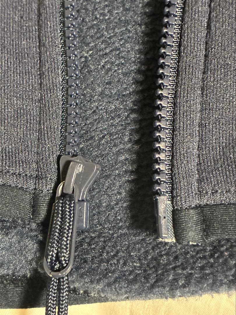 アークテリクス カイヤナイトベスト メンズs ネイビー kyanite vest