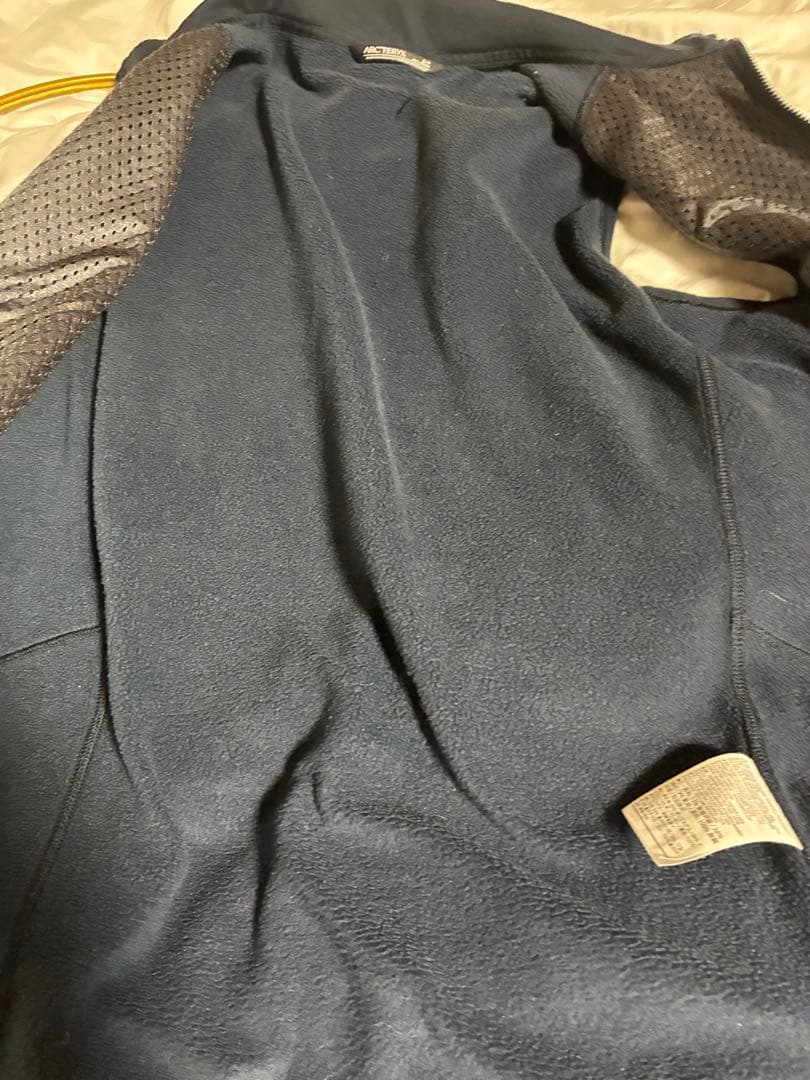 アークテリクス カイヤナイトベスト メンズs ネイビー kyanite vest