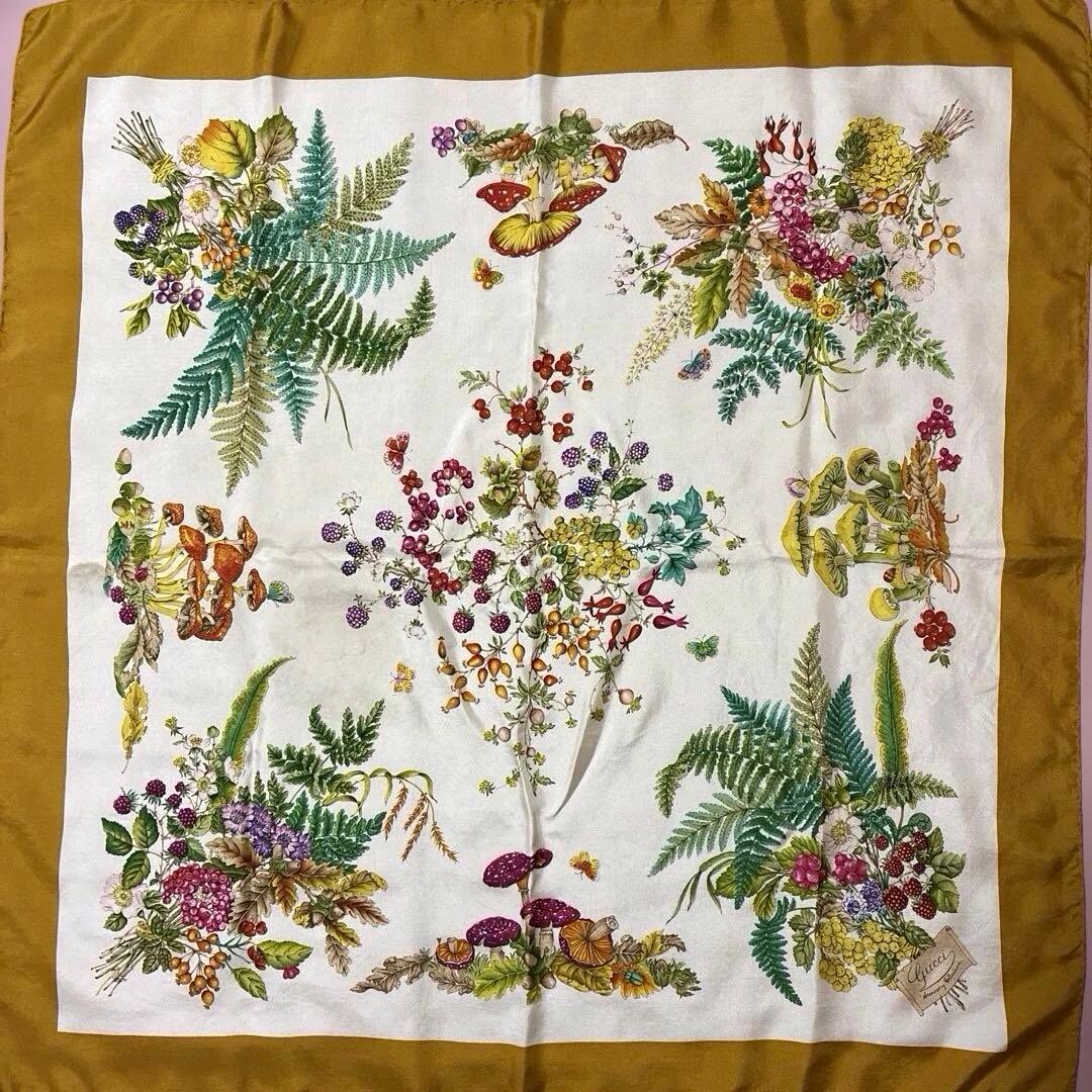 Gucci 花と植物　大判シルクスカーフ Gucci 花と植物 大判シルクスカーフ