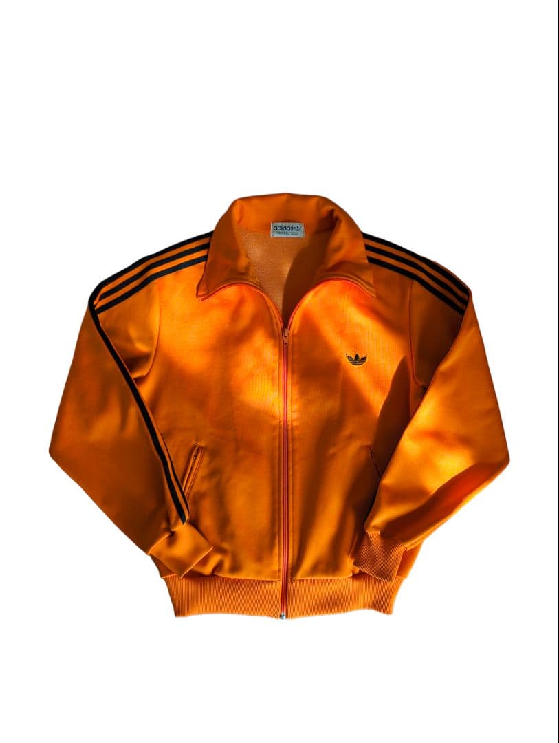 adidas デサント Orange×Black トラックジャケット あいみょん - メルカリ