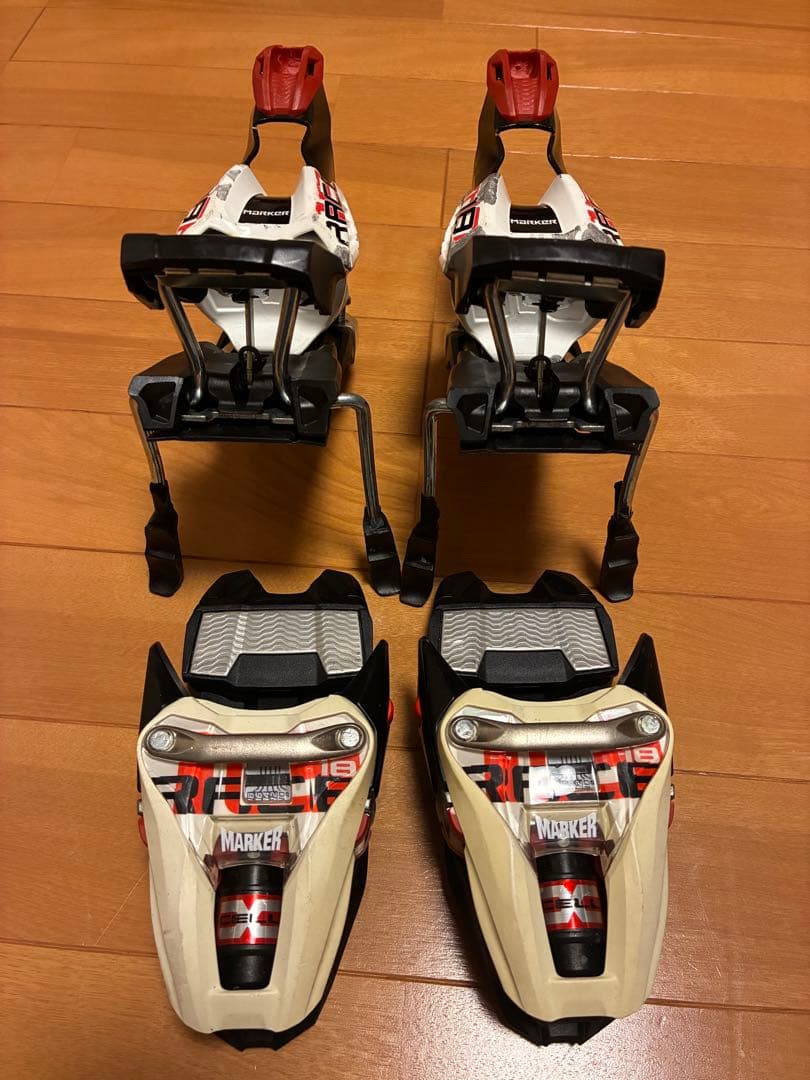 Marker Race 18 ビンディング ホワイト/レッド 2024 MARKER（マーカー）RACE 10 TCX Black × Flo Red ブレーキ 85mm