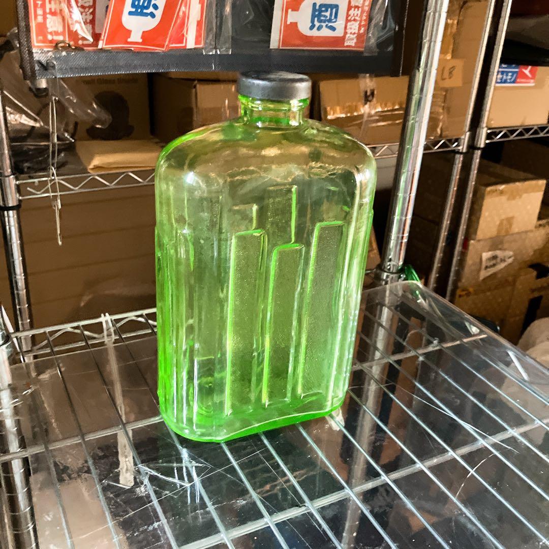 ウランガラス 2L ウォーターボトル ディプレッショングラス 大正浪漫