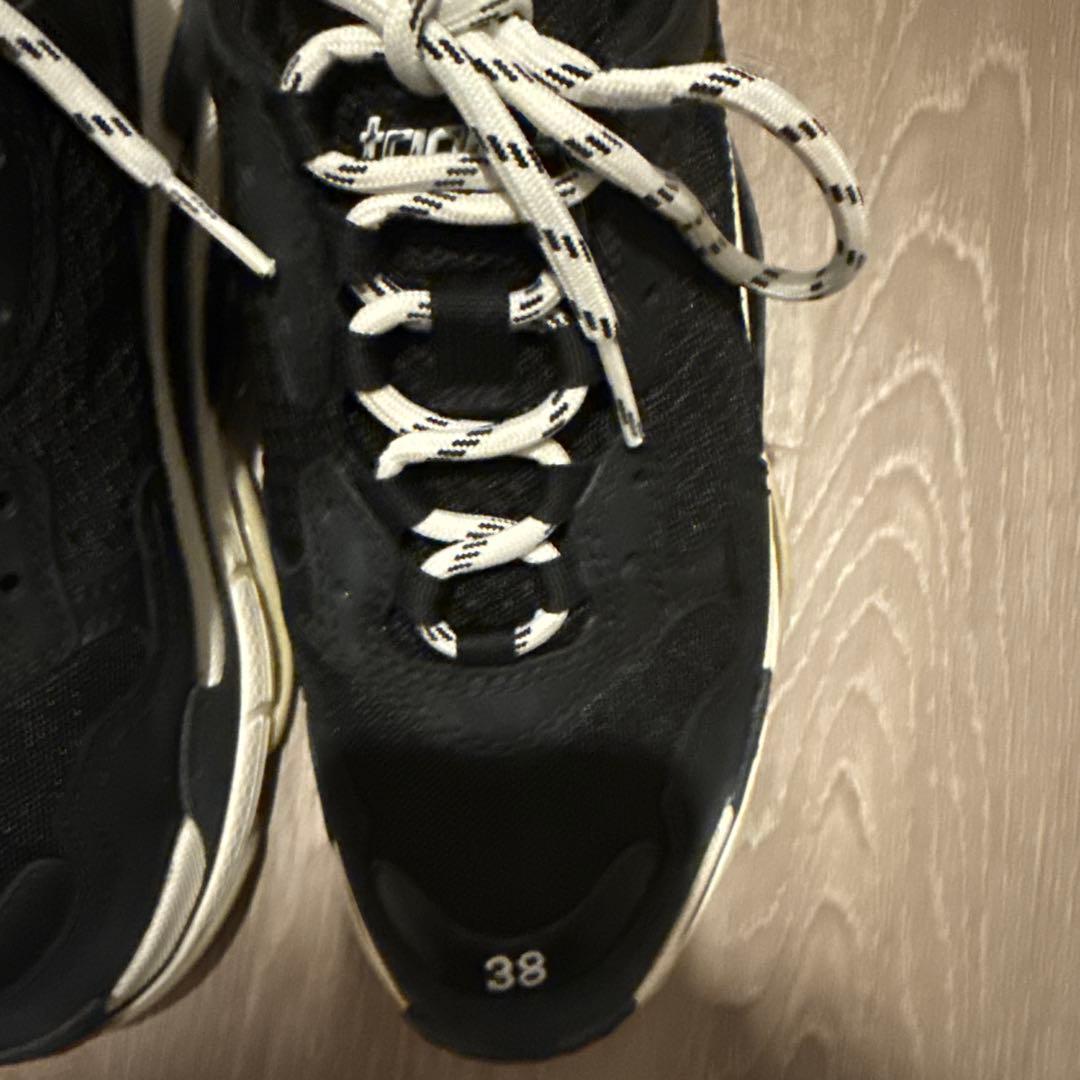 付属品完備 BALENCIAGA TRIPLE S WOMEN 38 黒 赤 - メルカリ