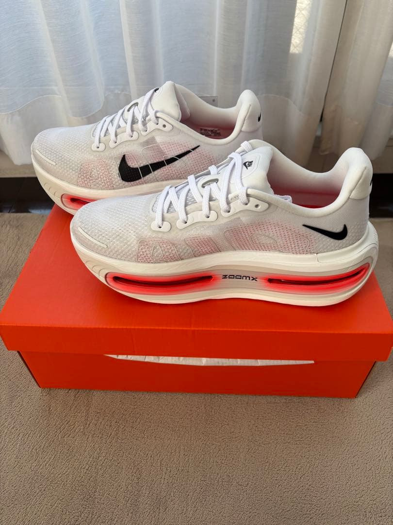 ナイキ ボメロプレミアム　NIKE ボメロプレミアム VOMERO 27.5cm