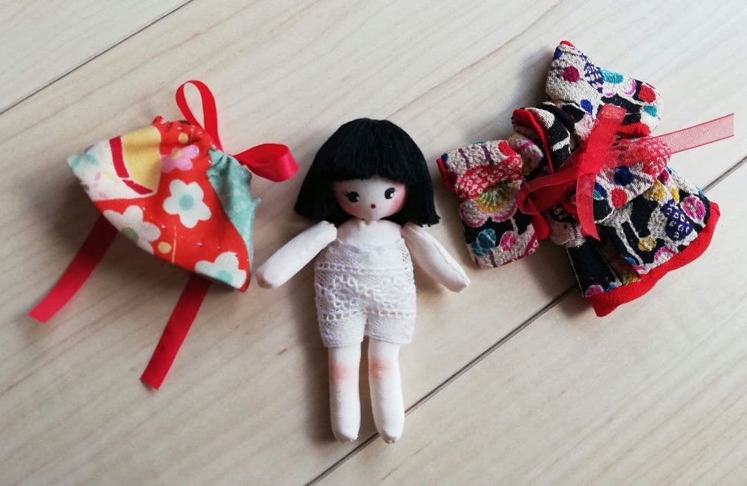 昭和レトロ 雛道具 ミニチュア布張りタンス 文化人形 ヘロヘロ人形