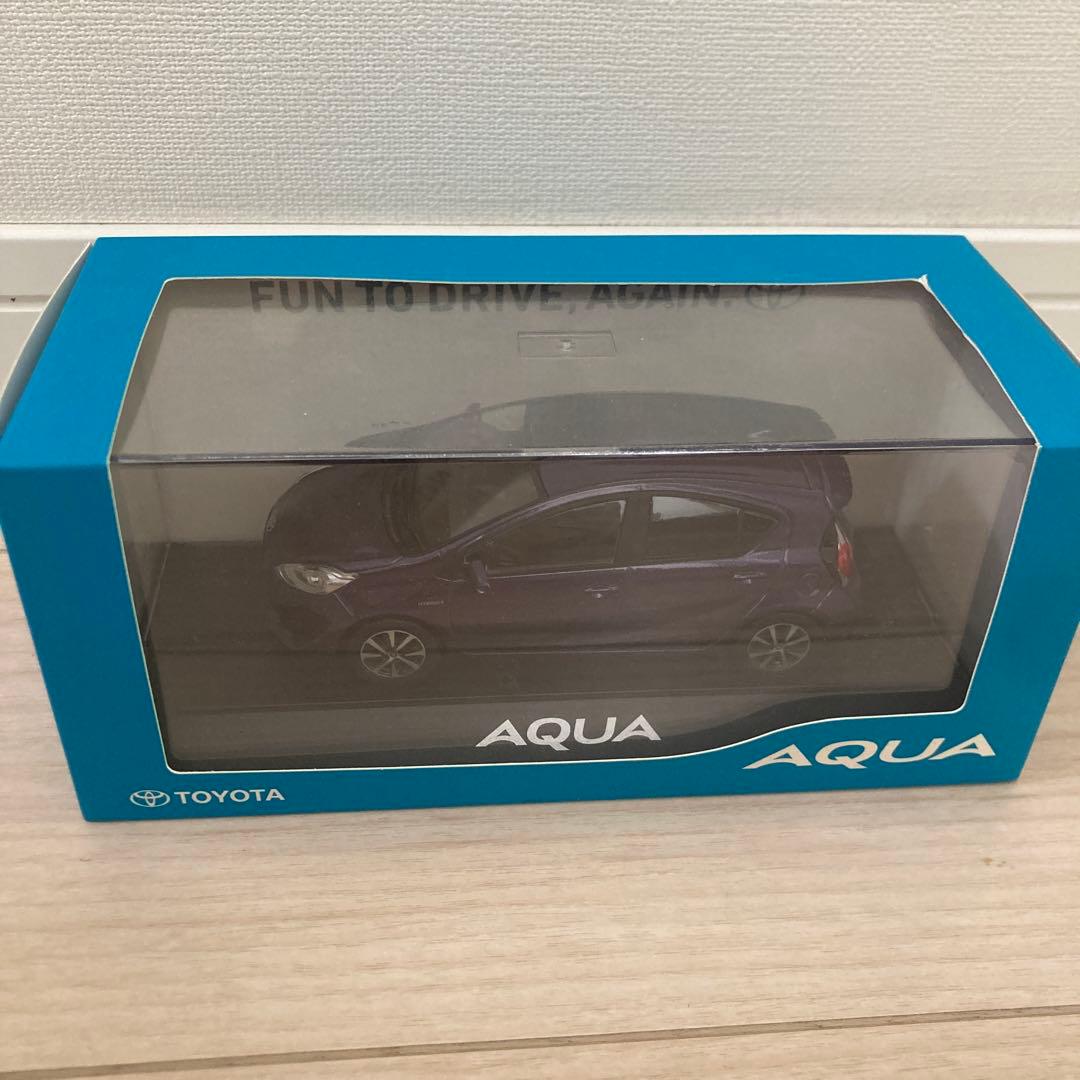 TOYOTA トヨタカラーサンプル プリウス プリウスα CH-R アクア www