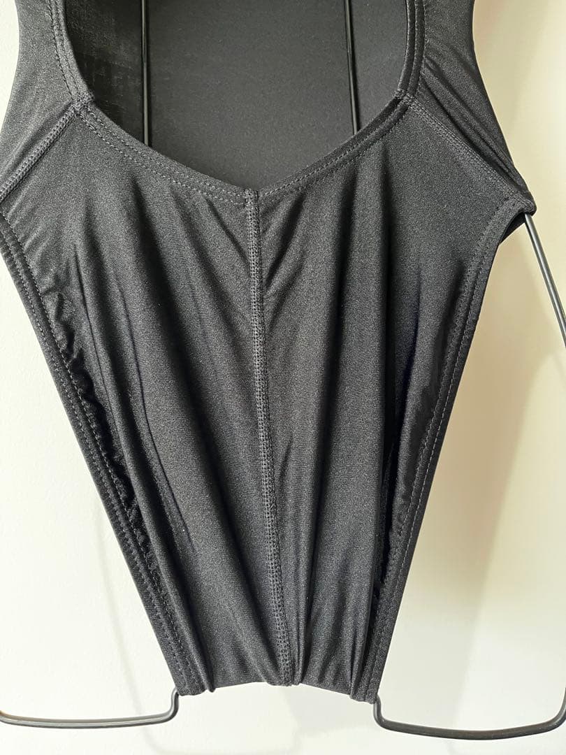 競泳水着スピード ライフガード水着 やや光沢黒 シャーリング加工水着ピーチヒップ