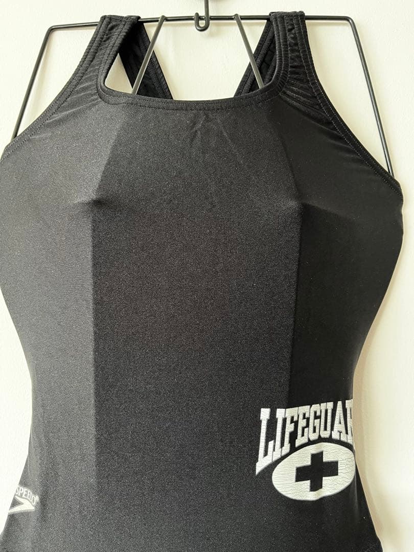 競泳水着スピード ライフガード水着 やや光沢黒 シャーリング加工水着ピーチヒップ