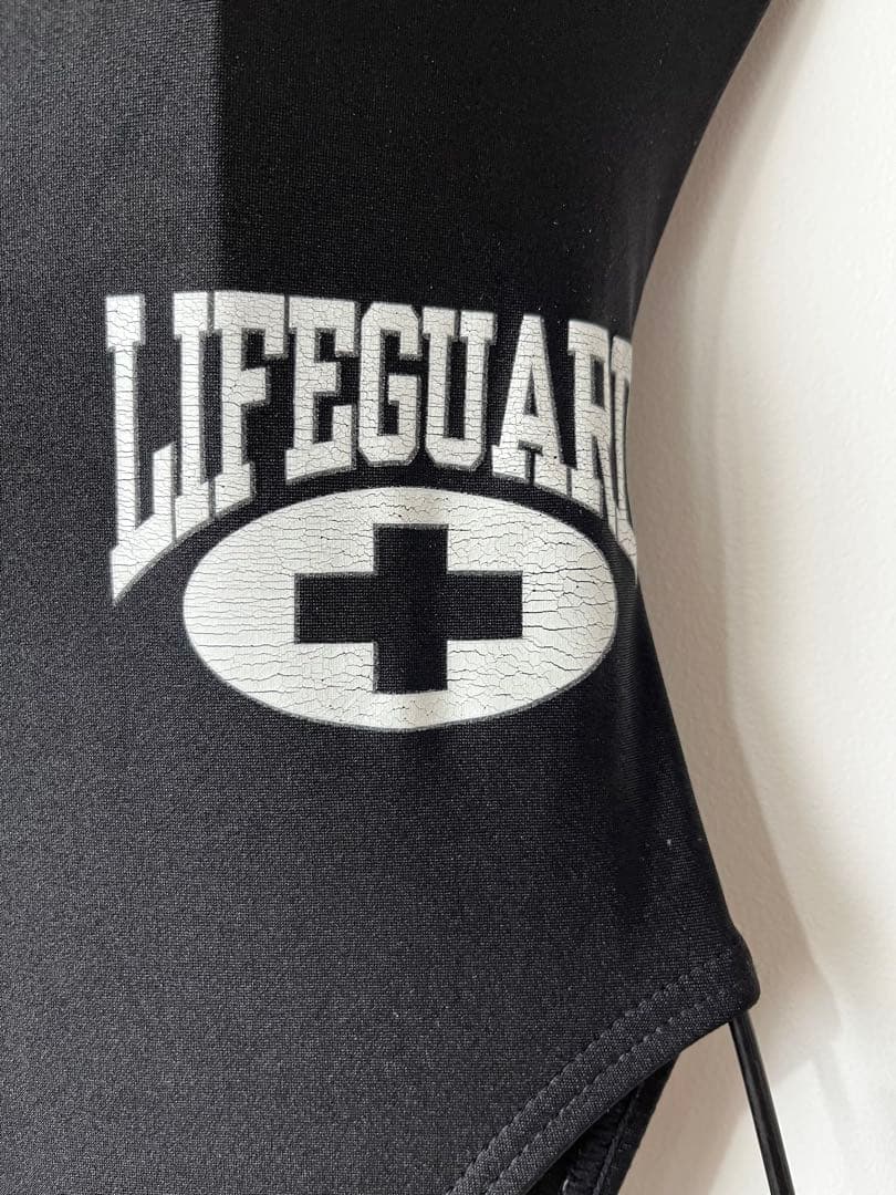 競泳水着スピード ライフガード水着 やや光沢黒 シャーリング加工水着ピーチヒップ