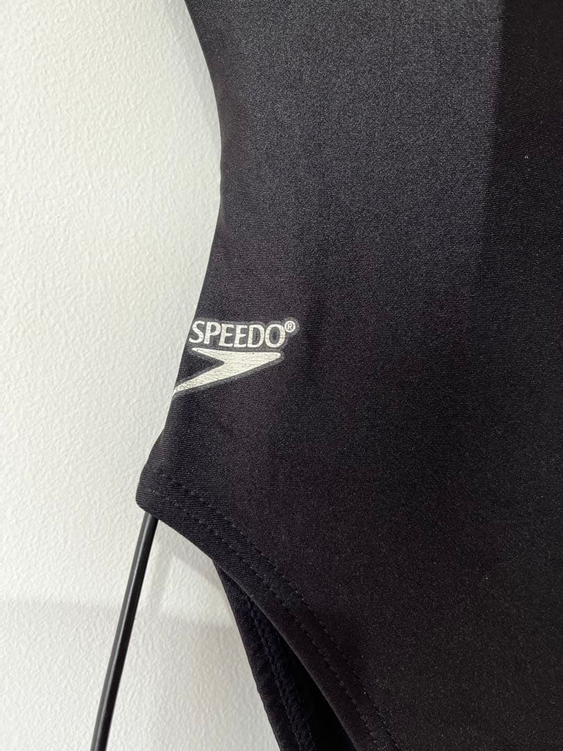 競泳水着スピード ライフガード水着 やや光沢黒 シャーリング加工水着ピーチヒップ