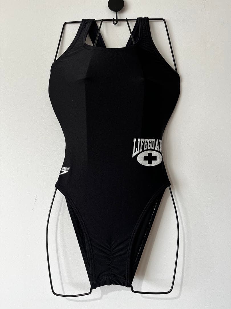 競泳水着スピード ライフガード水着 やや光沢黒 シャーリング加工水着ピーチヒップ