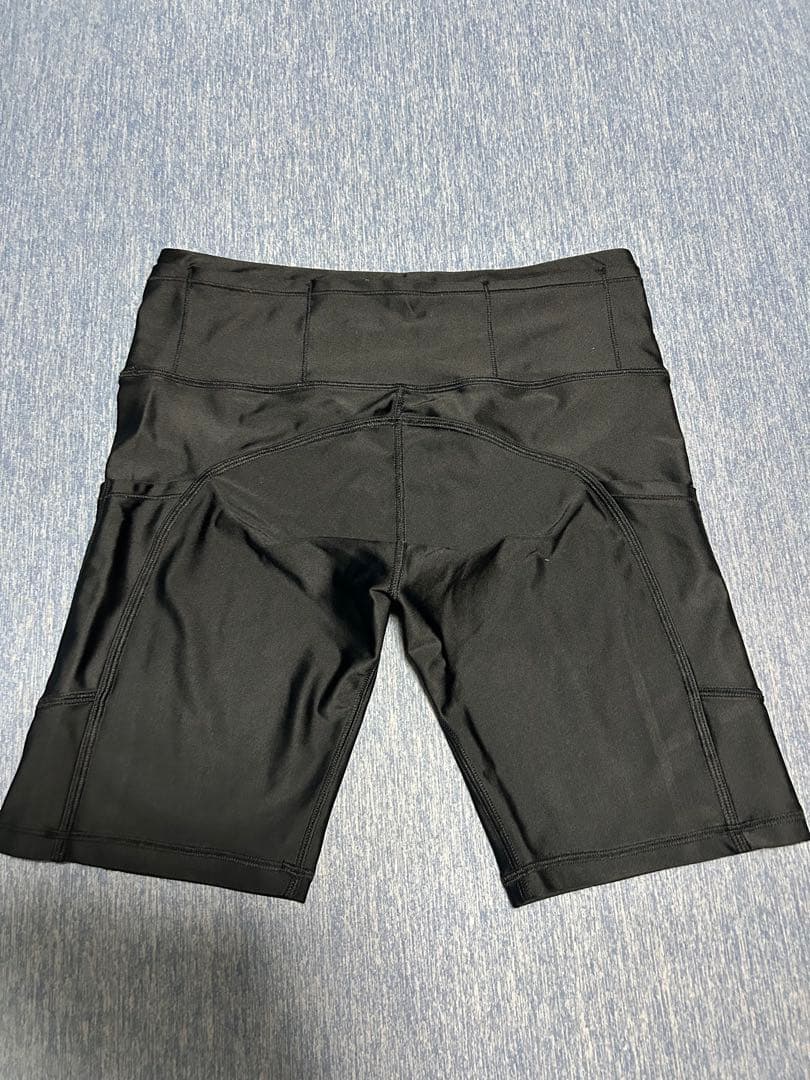 10 POCKETS LOGO SHORT LEGGINGS シャルボン - メルカリ