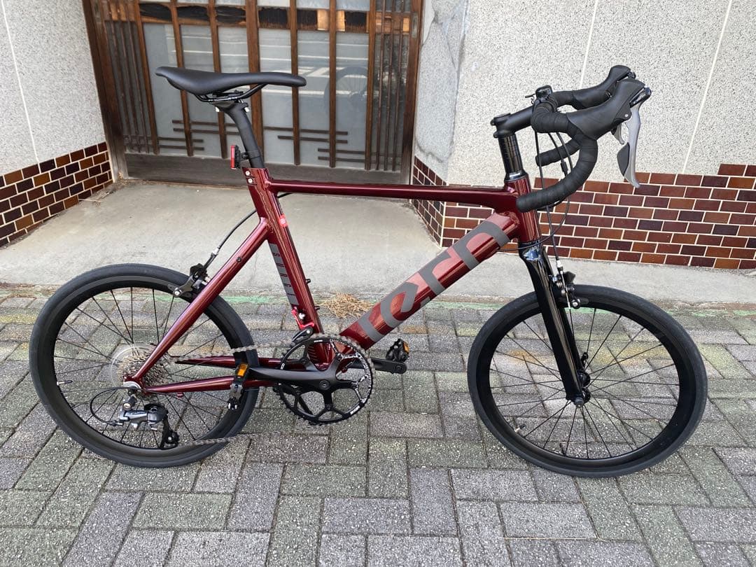 【週末値下げ】【美品・引き取り希望】tern surge ミニベロ プチカスタム DAHON（ダホン） Tern ターン 自転車 ミニベロ Surge サージュ 2024年