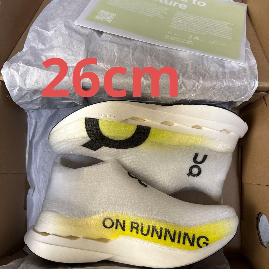 On Cloudboom Strike LS 26.0cm - メルカリ