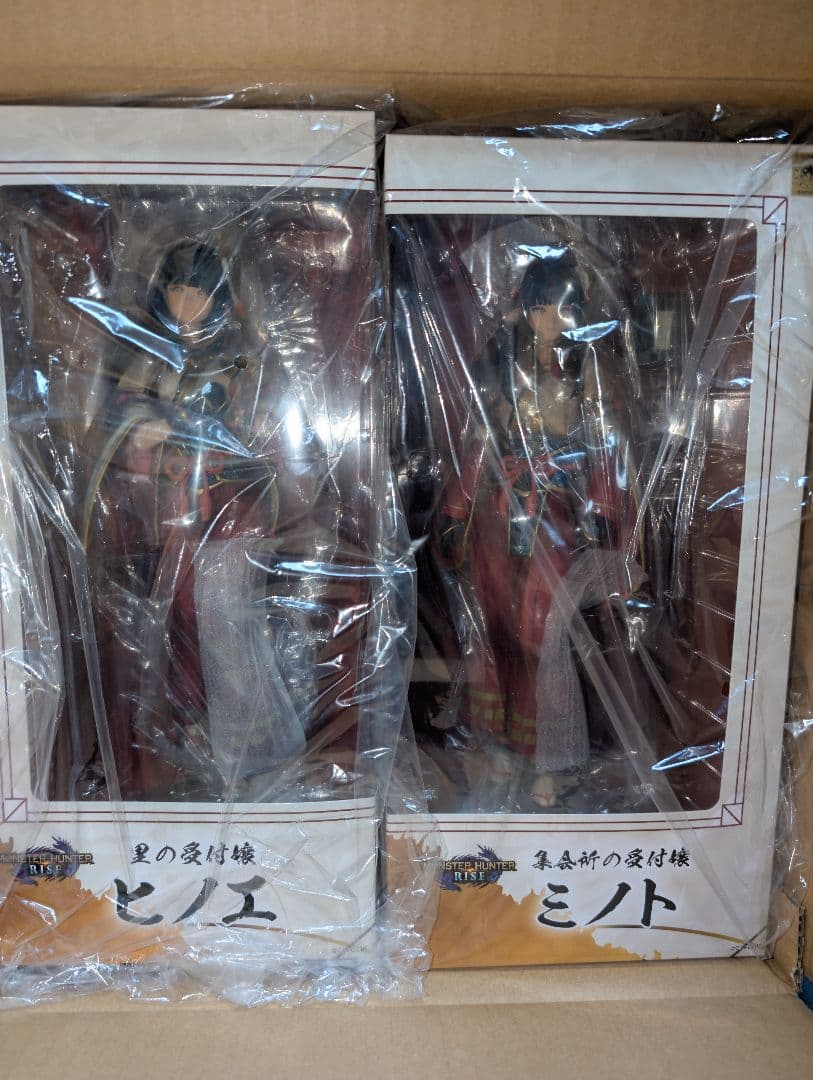 ユニオンクリエイティブ 里の受付嬢 ヒノエ ミノト フィギュア 2体セット モンスターハンターライズ」より「集会所の受付嬢ミノト」と「里の受付