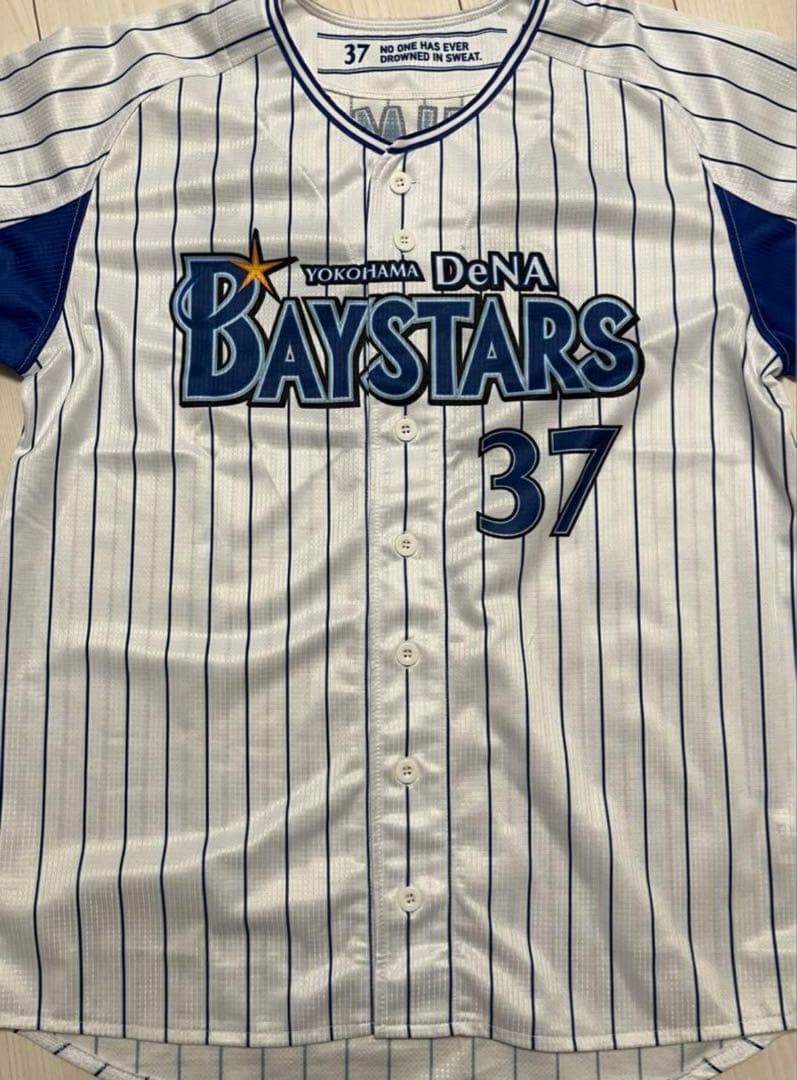 横浜DeNAベイスターズ 楠本泰史 サイン入り旧ホームレプリカユニフォーム L