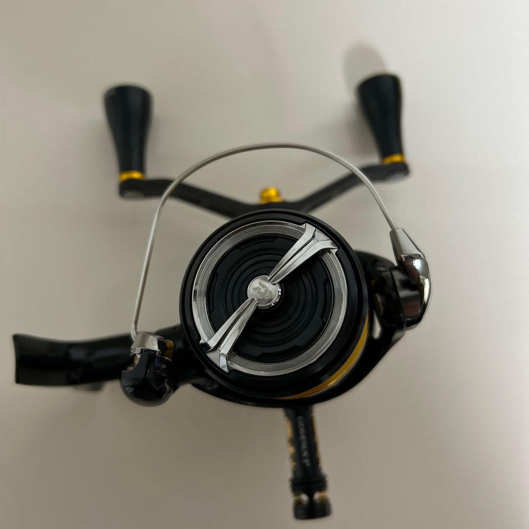 ダイワ 23レガリスLT2500S-XH ゴメクサスカスタム DAIWA ダイワ リール