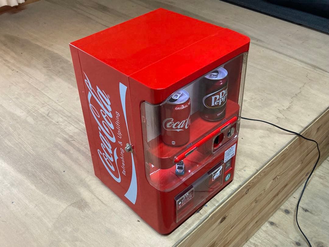 送料込み価格 激レア 希少 早い物勝ち‼︎ Coca-Cola 自動販売機型保冷