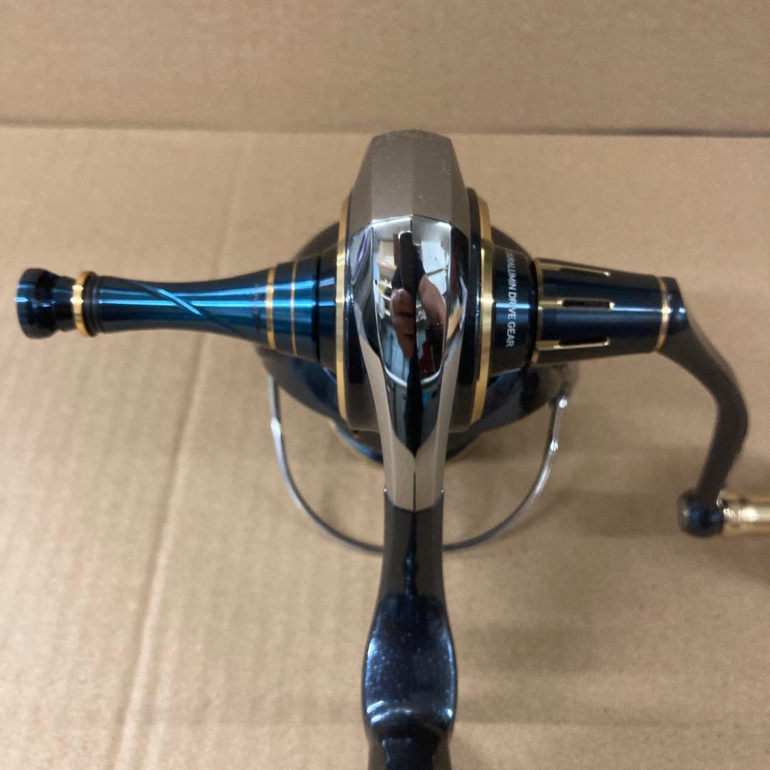 割引中！ステッカー屋さん 専用 23ソルティガ4000H 美品