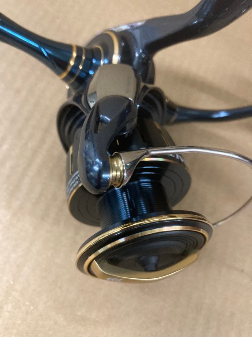 割引中！ステッカー屋さん 専用 23ソルティガ4000H 美品