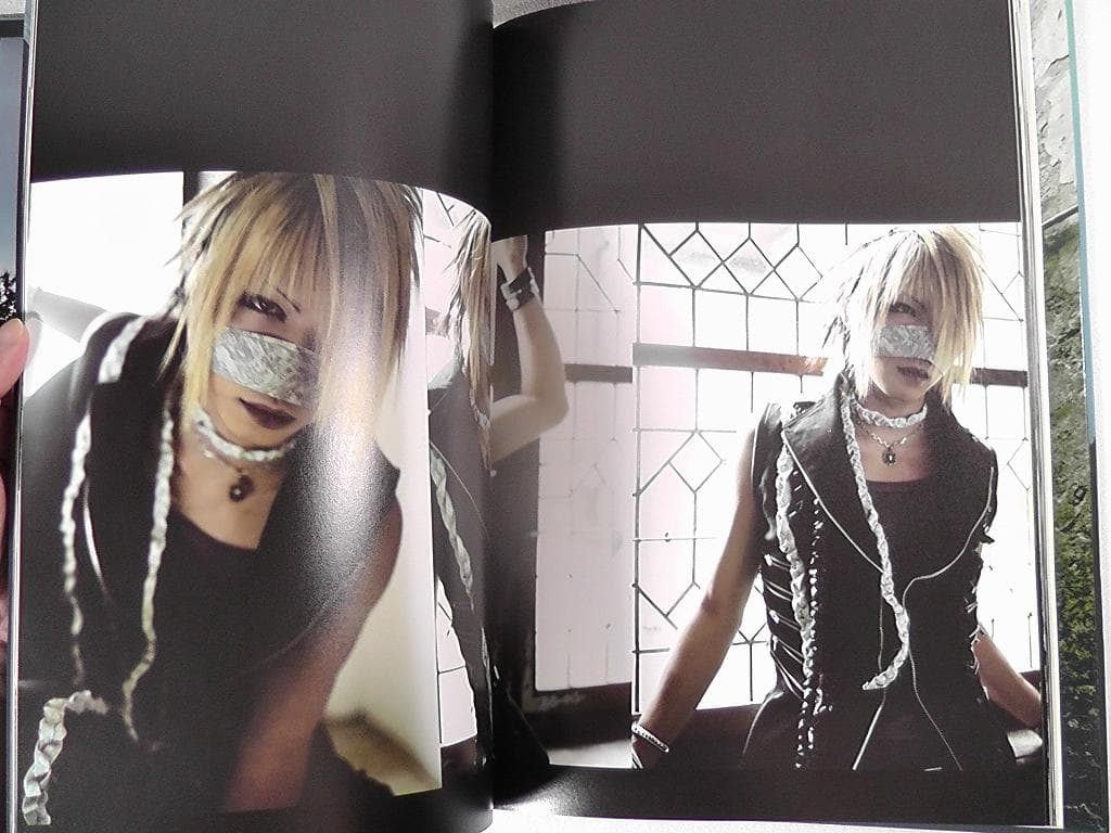 the GazettE Verwelktes Gedicht 写真集 CD枯詩付 - メルカリ