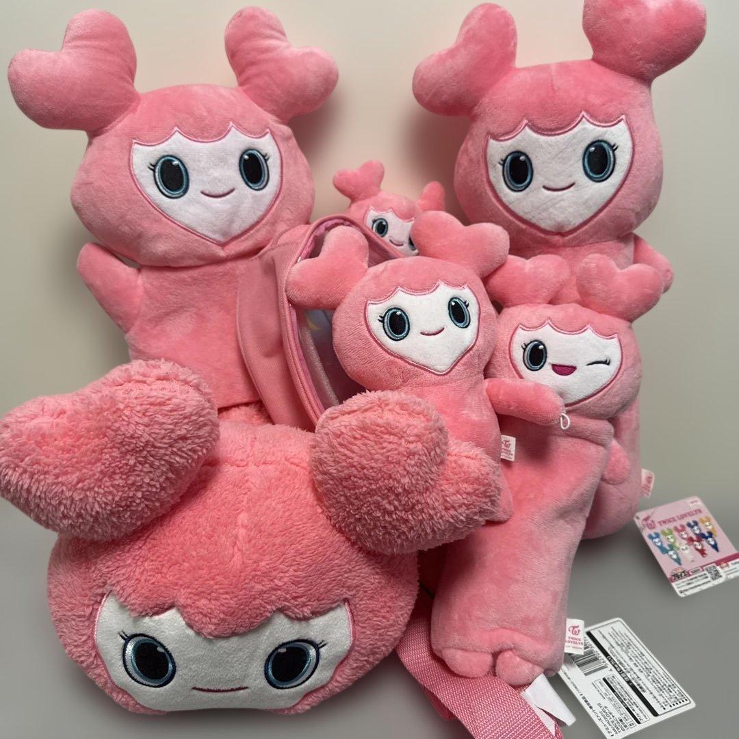 TWICE モモ モブリー Gigo まとめ売り TWICE GIGO Set 3 MOVELY MOMO lovely Plush cushion & Backpack Pouch