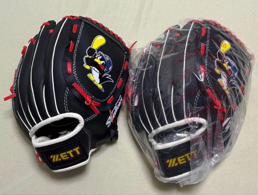 2025 ヤクルトスワローズ つば九郎 グローブ数量限定品　2個セット 2025 購入 ヤクルトスワローズ つば九郎 グローブ数量限定品 2個セット