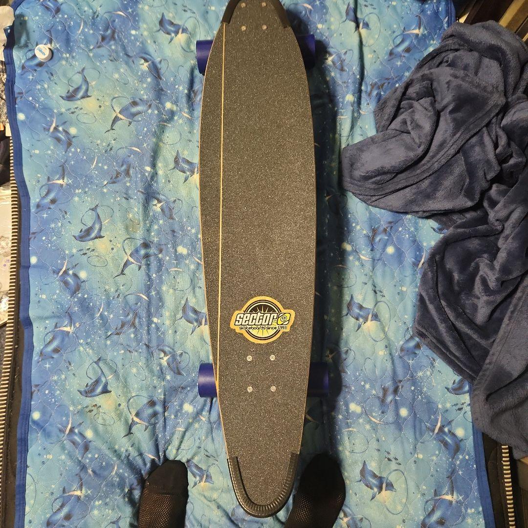 SECTOR9ロングスケートボード送料込み今月価格赤字価格 - メルカリ