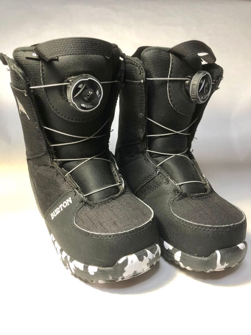 BURTON 子ども用　キッズ　 スノーボードブーツ 　21cm キッズ Burton ミニグロム スノーボードブーツ | 7C-13C | Burton.com