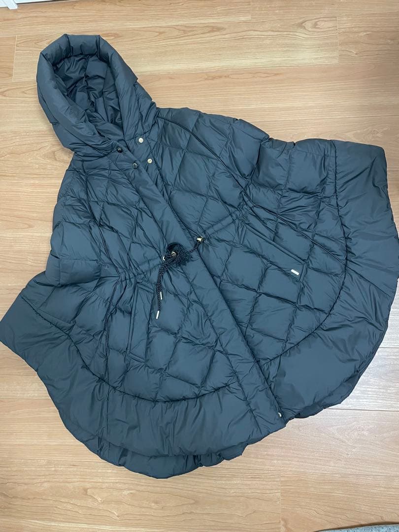 WOOLRICHウールリッチダウンケープポンチョ 訳あり - メルカリ