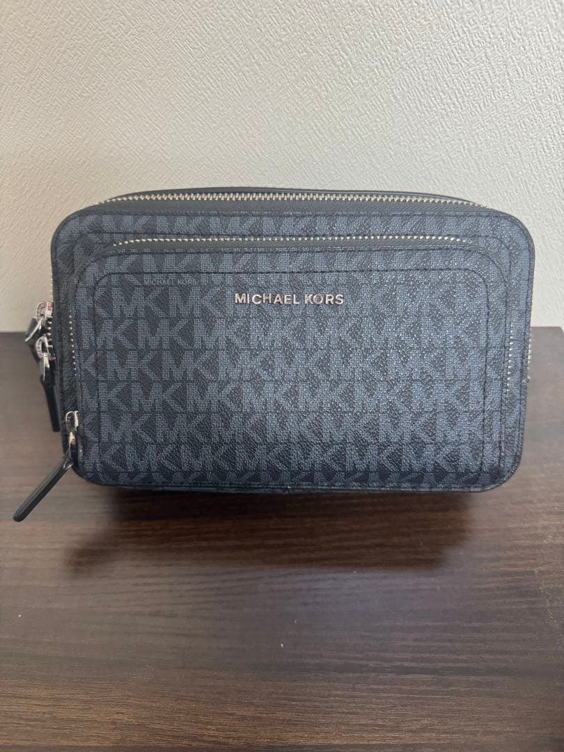 【クリーク】MICHAEL KORS メンズ ボディバッグ 楽天市場】ボディバッグ メンズ（ブランドマイケル・コース）の通販