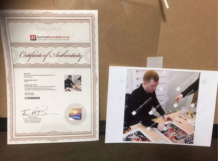 マンU 一筋 スコールズ フォトサイン 本物鑑定書付き 値下げ - メルカリ