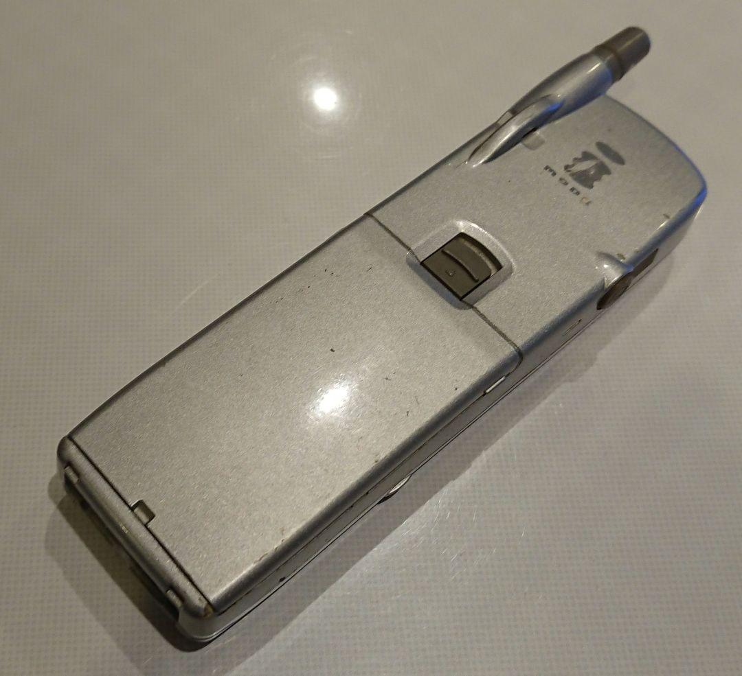 レア モデル ドコモ docomo D501i silver シルバー ガラケー - メルカリ