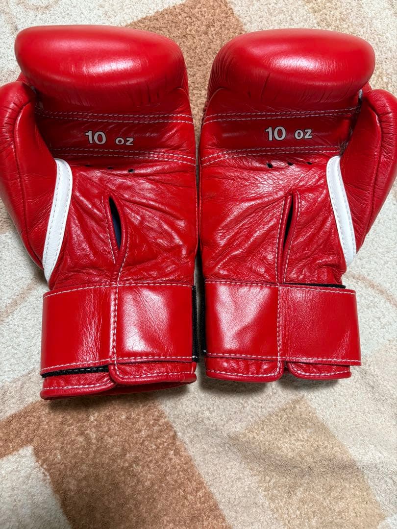 Winning ボクシンググローブ 10oz レッド