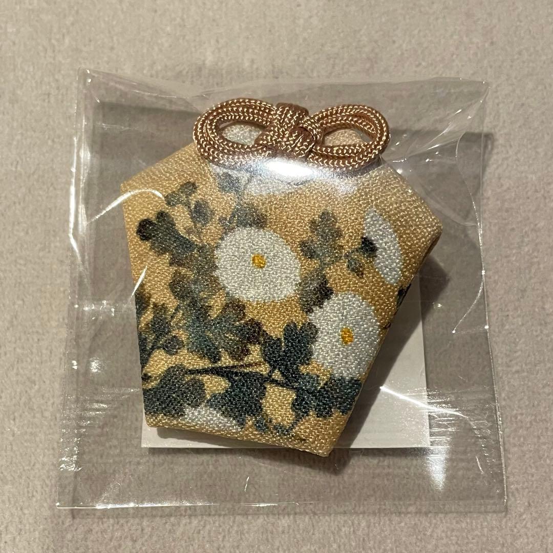 TSUTAYA サイレントヒルf おみくじ当選品　お守り　千鶴屋商店　② ラスト SILENT HILL f 千鶴屋商店 渋谷 TSUTAYA おみくじ お守り風アクリル