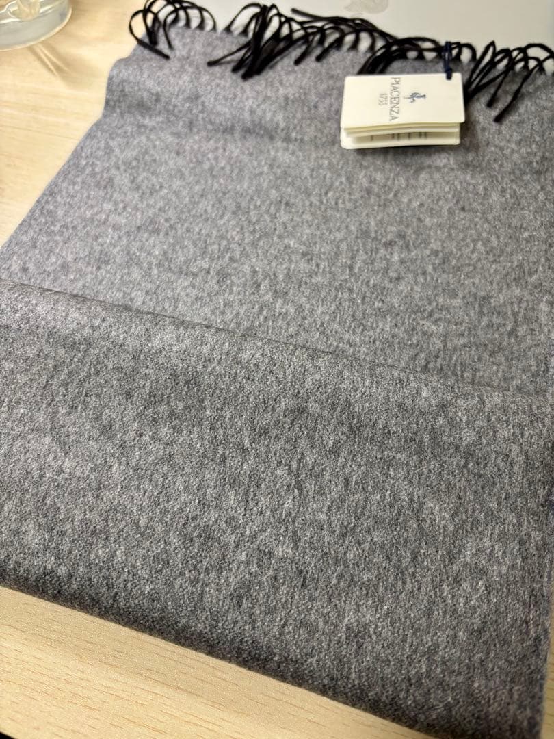 PIACENZA カシミアシルク青 銀色 二色 フリンジ付きマフラー-【廃番】