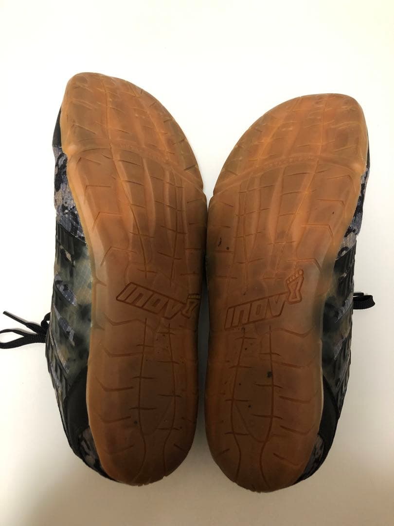 イノヴェイトinov-8 BARE-XF 210 V2 27.5cm 迷彩