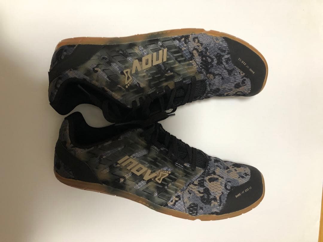 イノヴェイトinov-8 BARE-XF 210 V2 27.5cm 迷彩