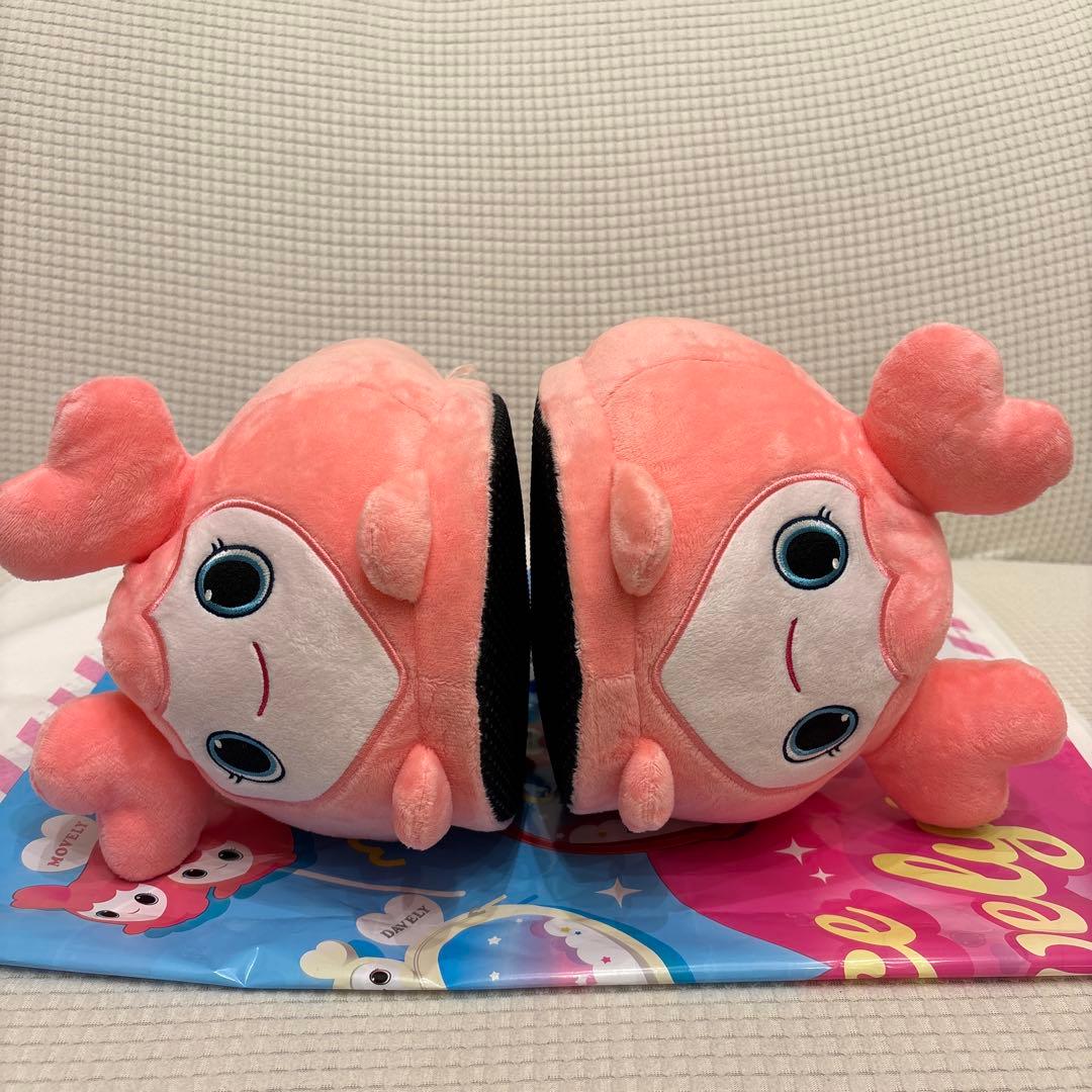 TWICE LOVELYS GIGO 限定 ぬいぐるみスリッパ モモ モブリー - メルカリ