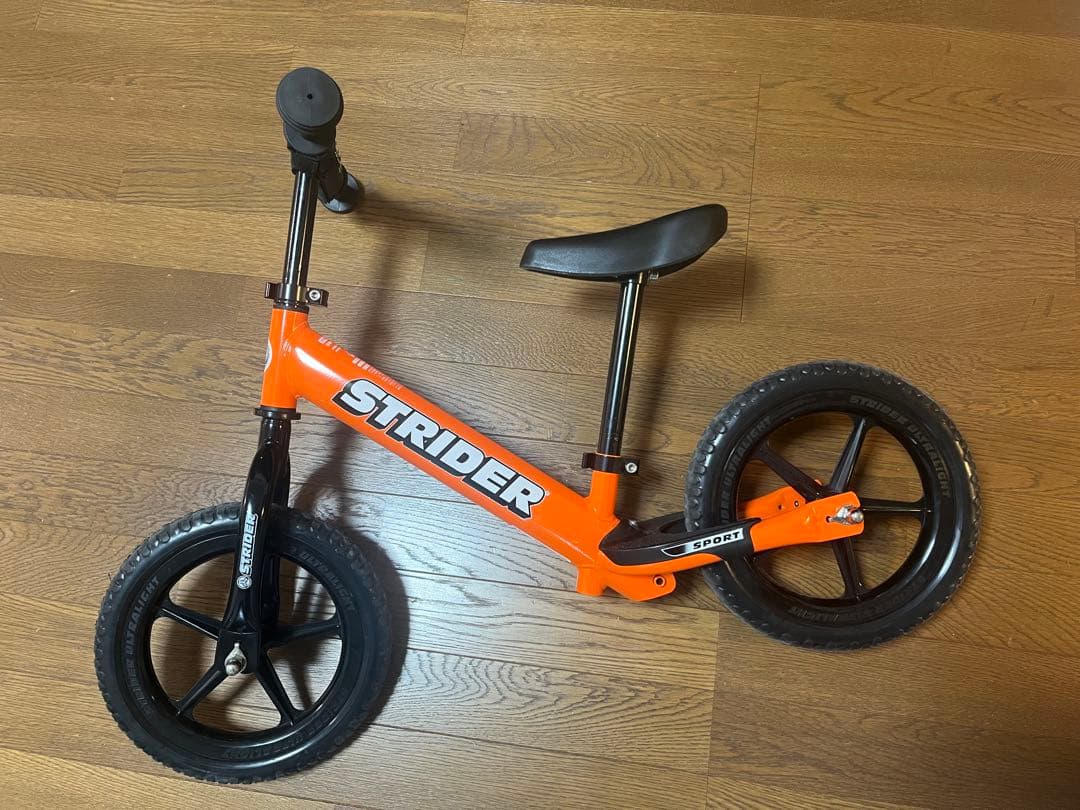 【拳西さま】ストライダー　スポーツモデル　12インチ 拳西さま】ストライダー スポーツモデル 12インチ 拳西さま