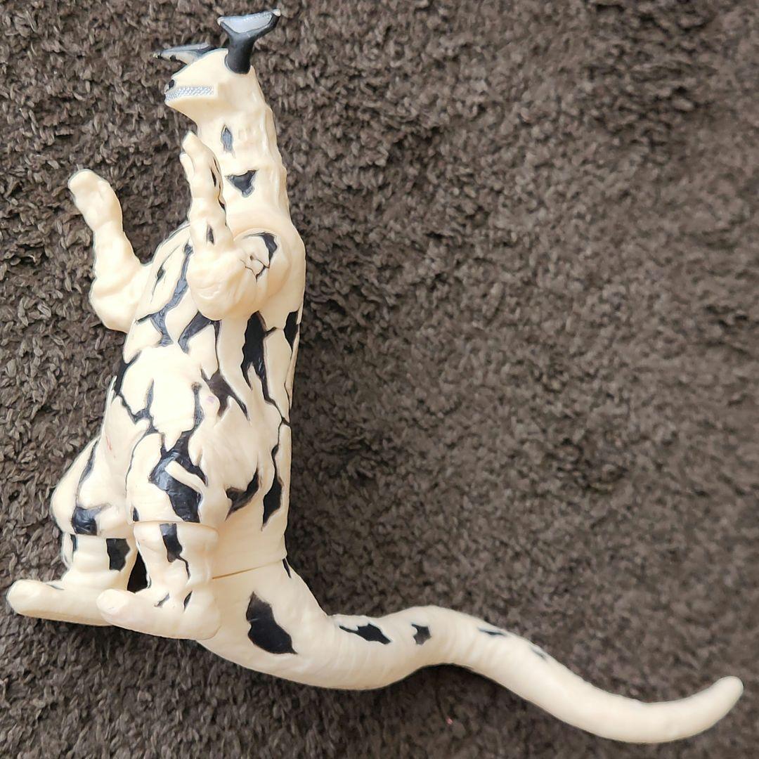 怪獣 セット【ウルトラ怪獣シリーズ】ゴモラ エレキング サタン