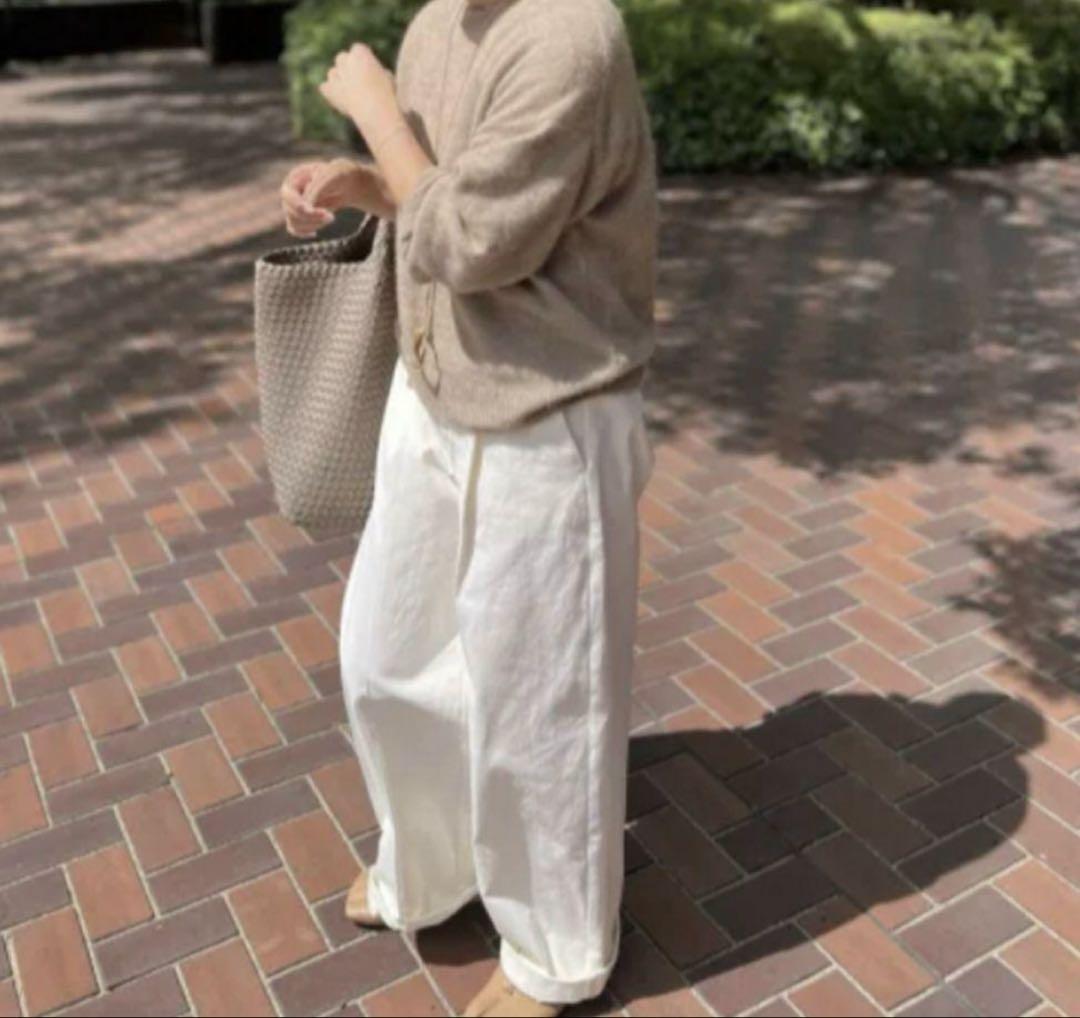 julynine チノパン アッシュホワイト ジュライナイン Mサイズ