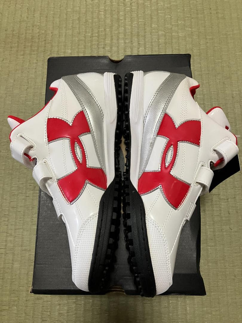 新品 新品26.0アンダーアーマー野球トレーニングシューズダイナプレイ