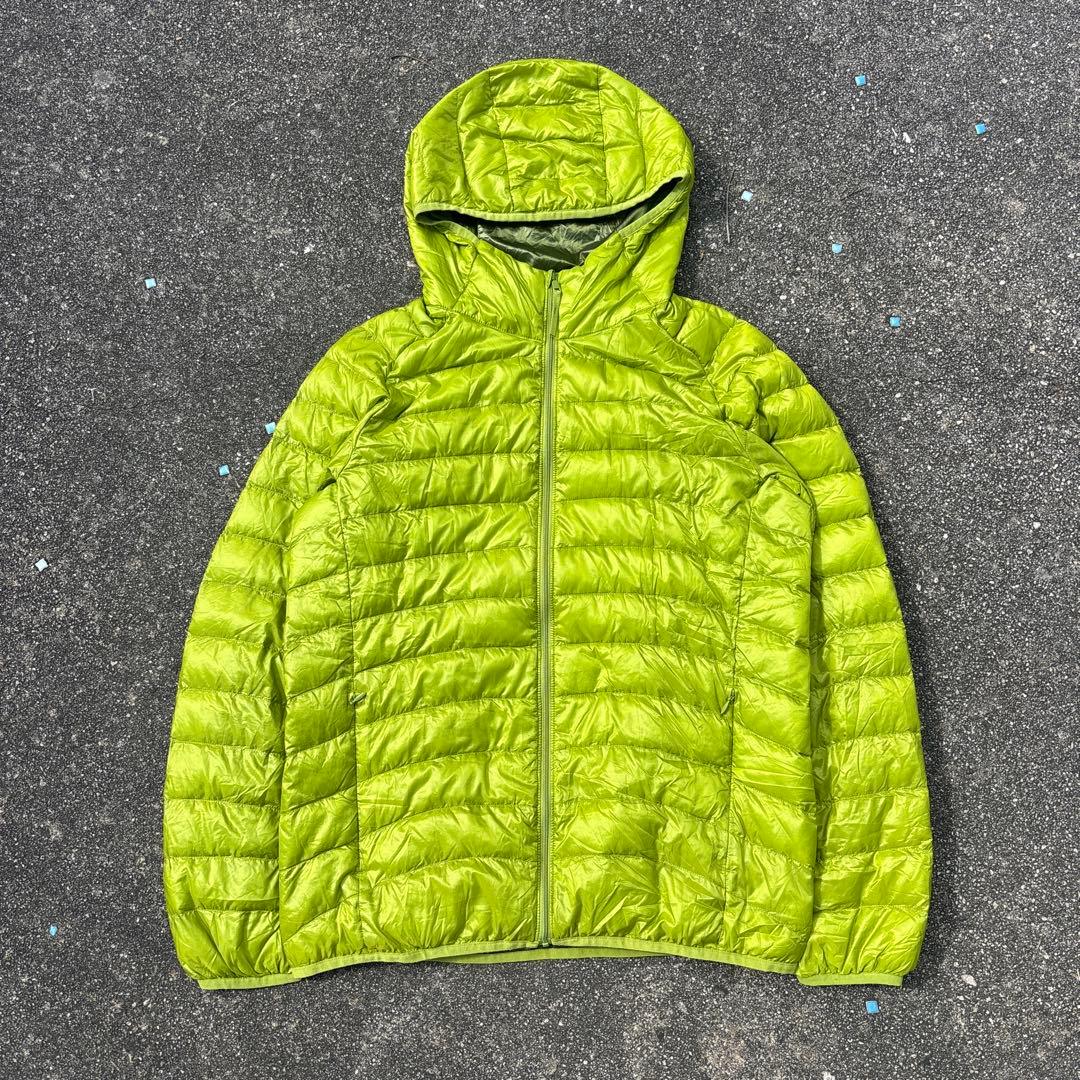 old uniqlo ダウンジャケット ライトグリーン モンベル ネージュ似